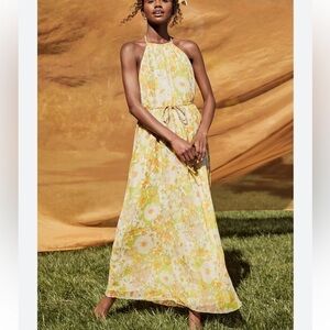 Lulu’s Feeling Splendid Green Multi Floral halter maxi dress size M